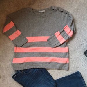 Cropped GAP sweater